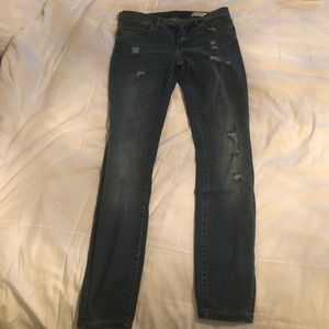 BlankNYC Skinny Classique distressed Denim Jeans